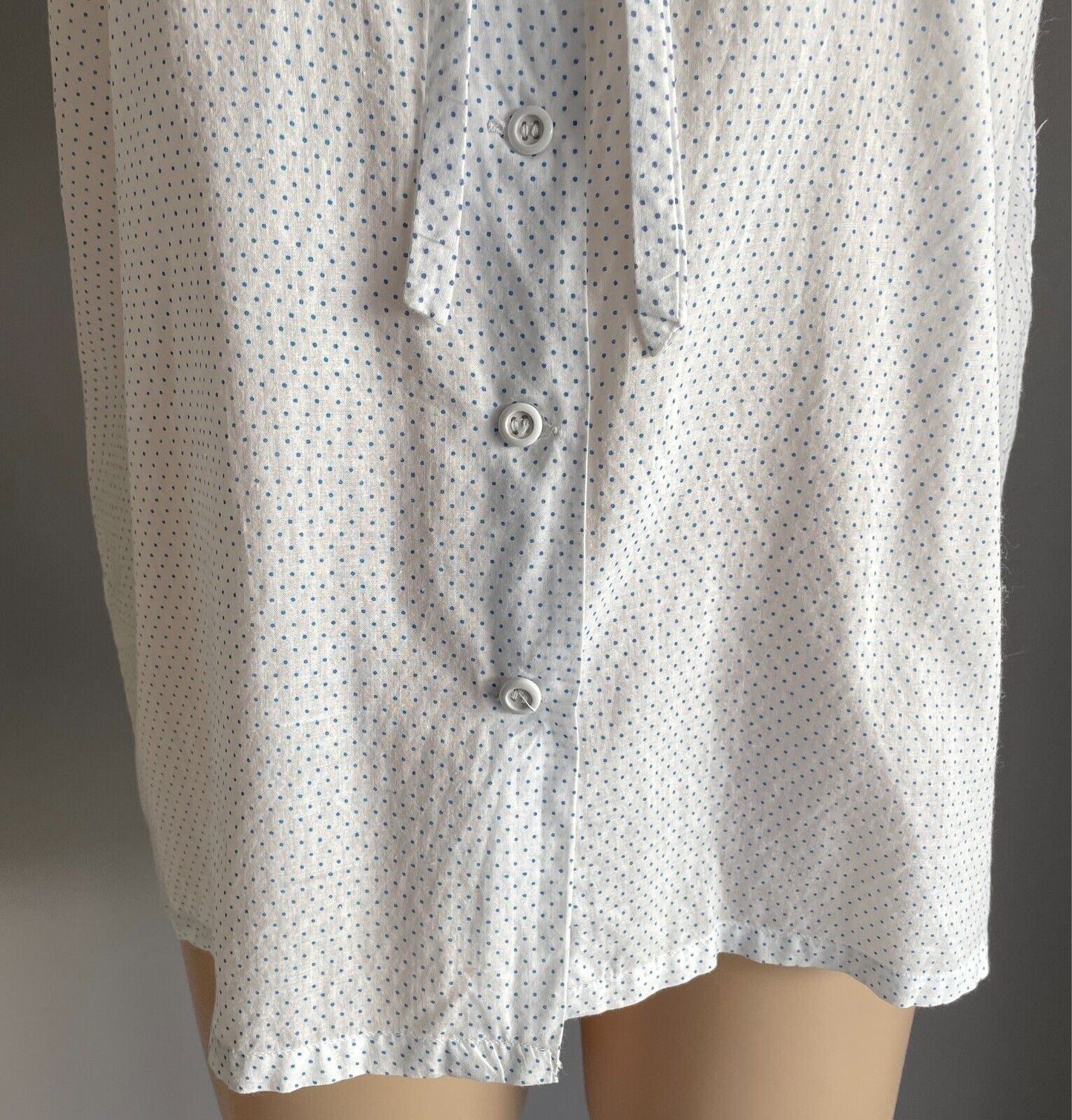 CHERRY LANE White Blue Polka Dot Button Top Neck Tie Blouse Size M Cotton 1980's