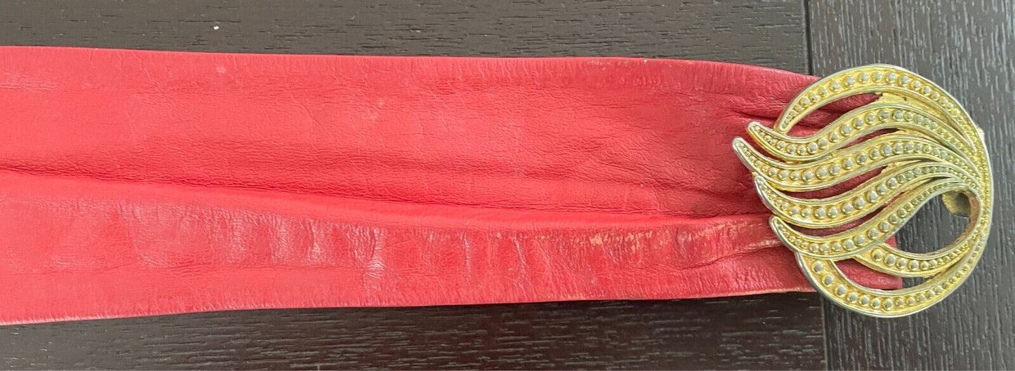LEATHER Belt CARLO Red w Large Engraved Gold Tone Interlocking Buckle Size 8-10