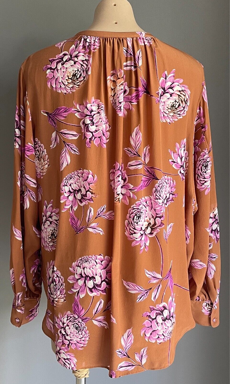 WITCHERY Silk Blouse Long Dolman Sleeve Size 12 Brown Pink Floral Print Top