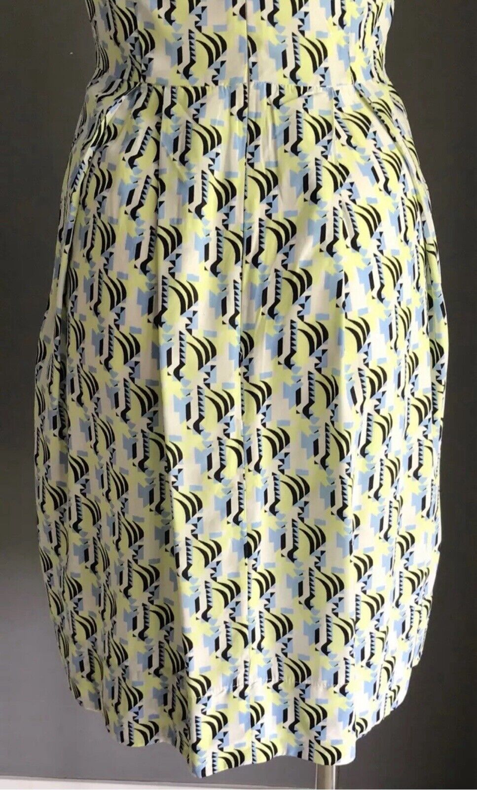 CUE Dress Sleeveless Shift Black Neon Blue White Abstract Print Ladies Size 6 8