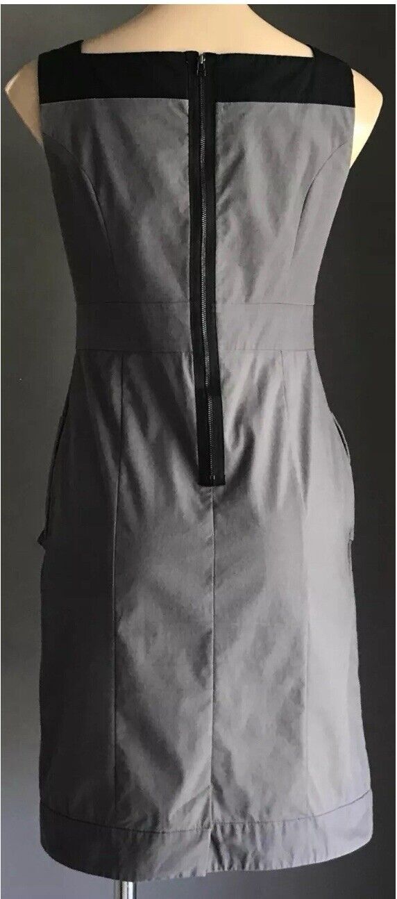CUE Sheath Dress Sleeveless Knee Length Grey & Black Trim Ladies Size 8 10