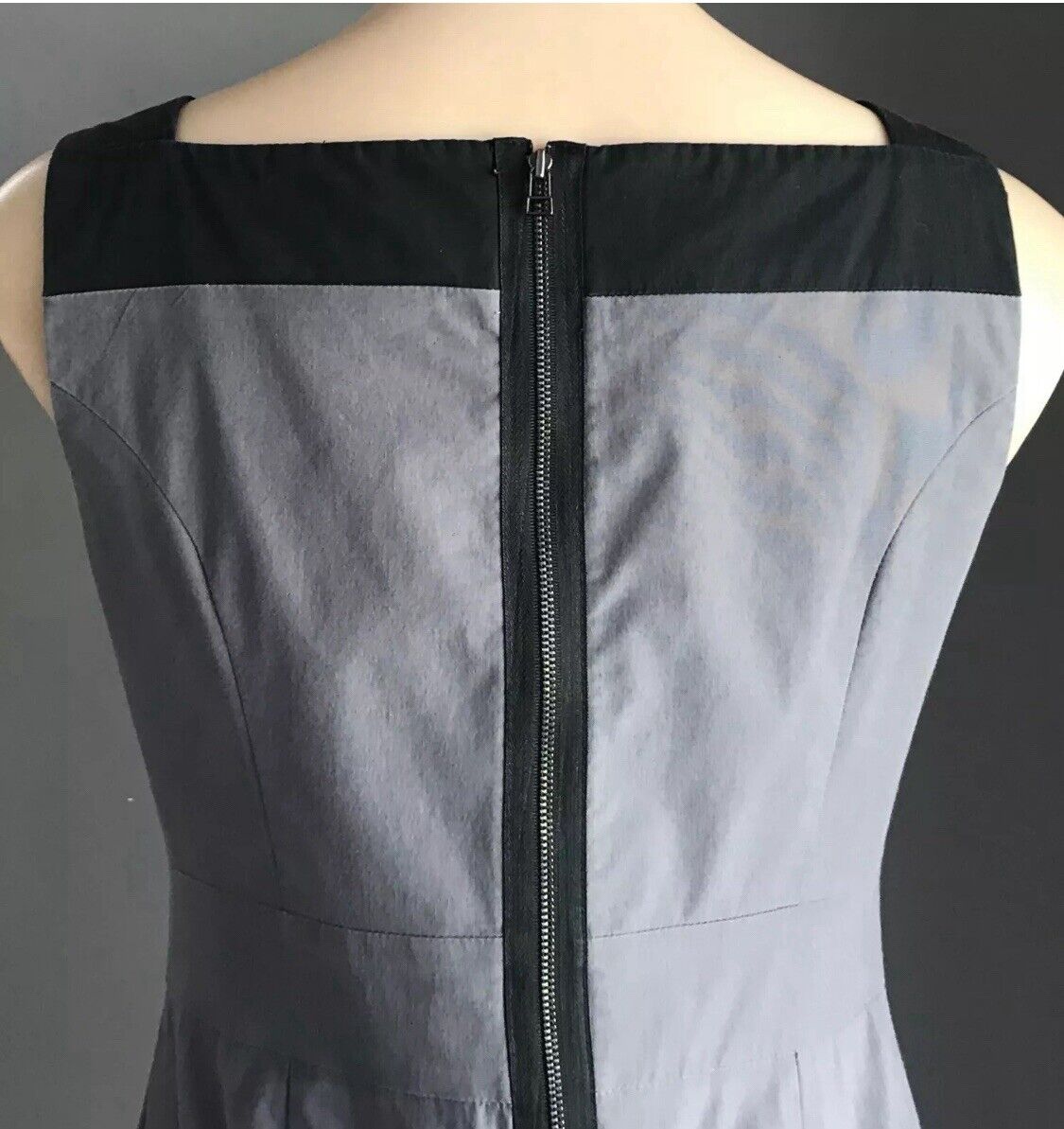 CUE Sheath Dress Sleeveless Knee Length Grey & Black Trim Ladies Size 8 10