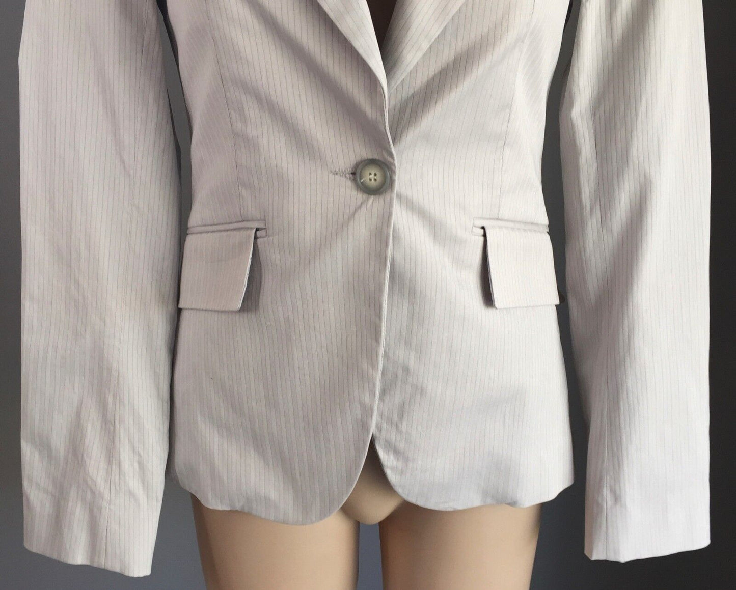 CUE Blazer Beige & Taupe Pinstripe Single Breasted Long Sleeve Jacket Size 8 10
