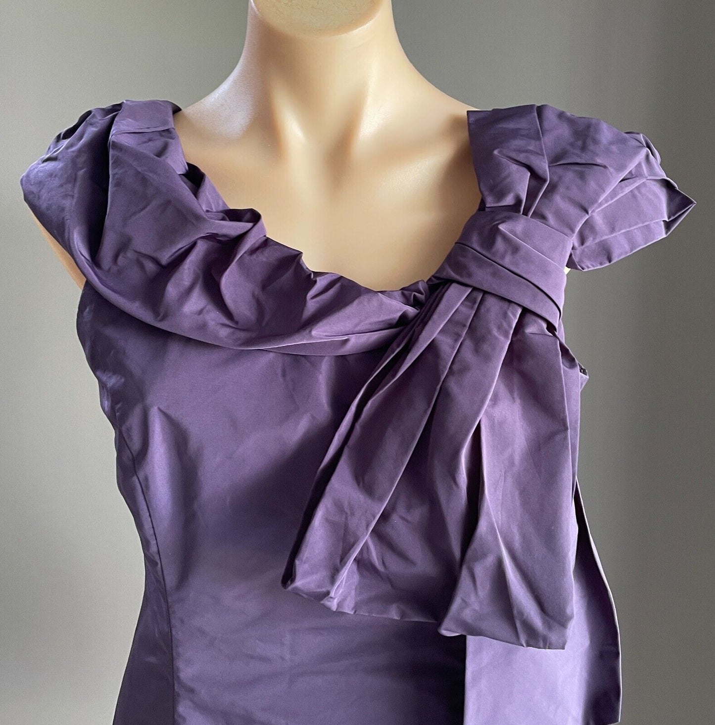 CUE Dress Purple Taffeta Sleeveless Sheath Bow Trim Short Size 10 Evening NEW
