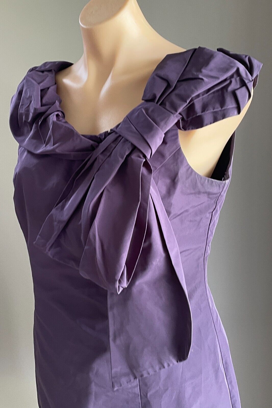 CUE Dress Purple Taffeta Sleeveless Sheath Bow Trim Short Size 10 Evening NEW