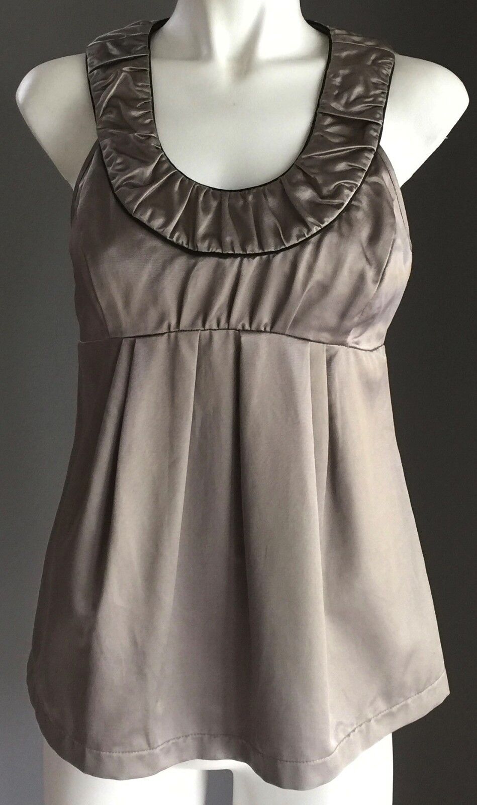 CUE Top Grey & Black Trim Satin Sleeveless Blouse Ladies Size 8 So Stylish