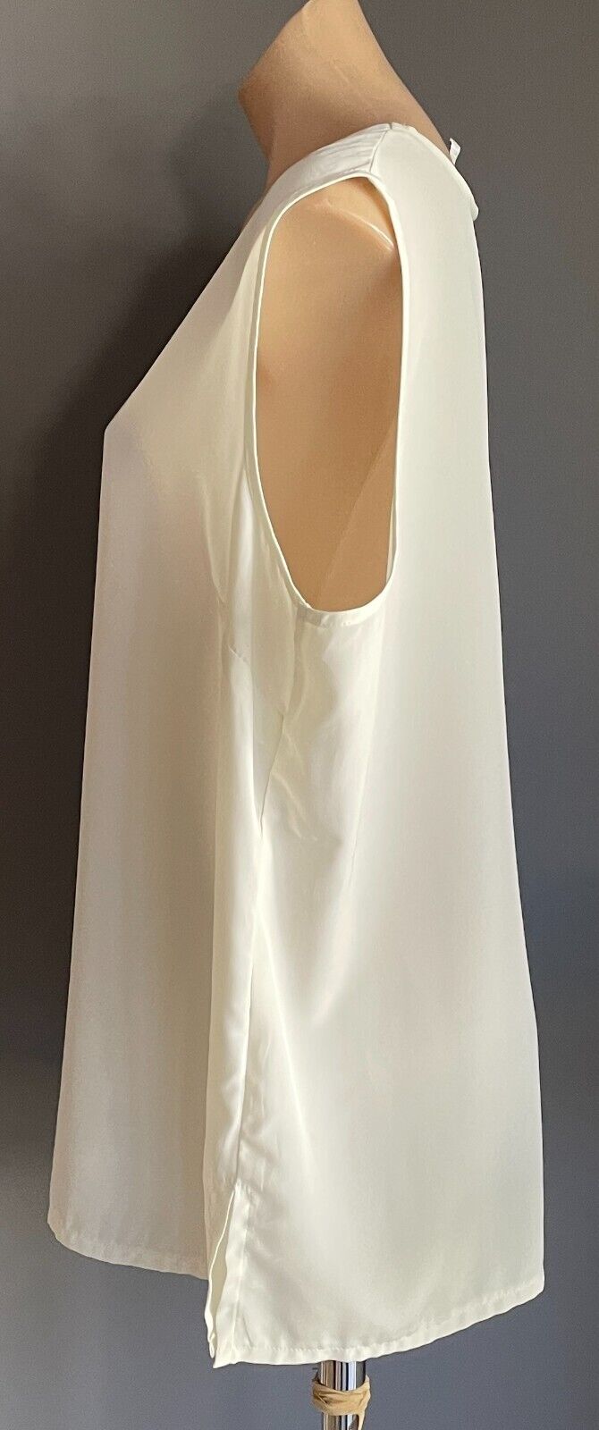 MILLERS Top Camisole Off White Sleeveless Round Neck Blouse Plus Size 20