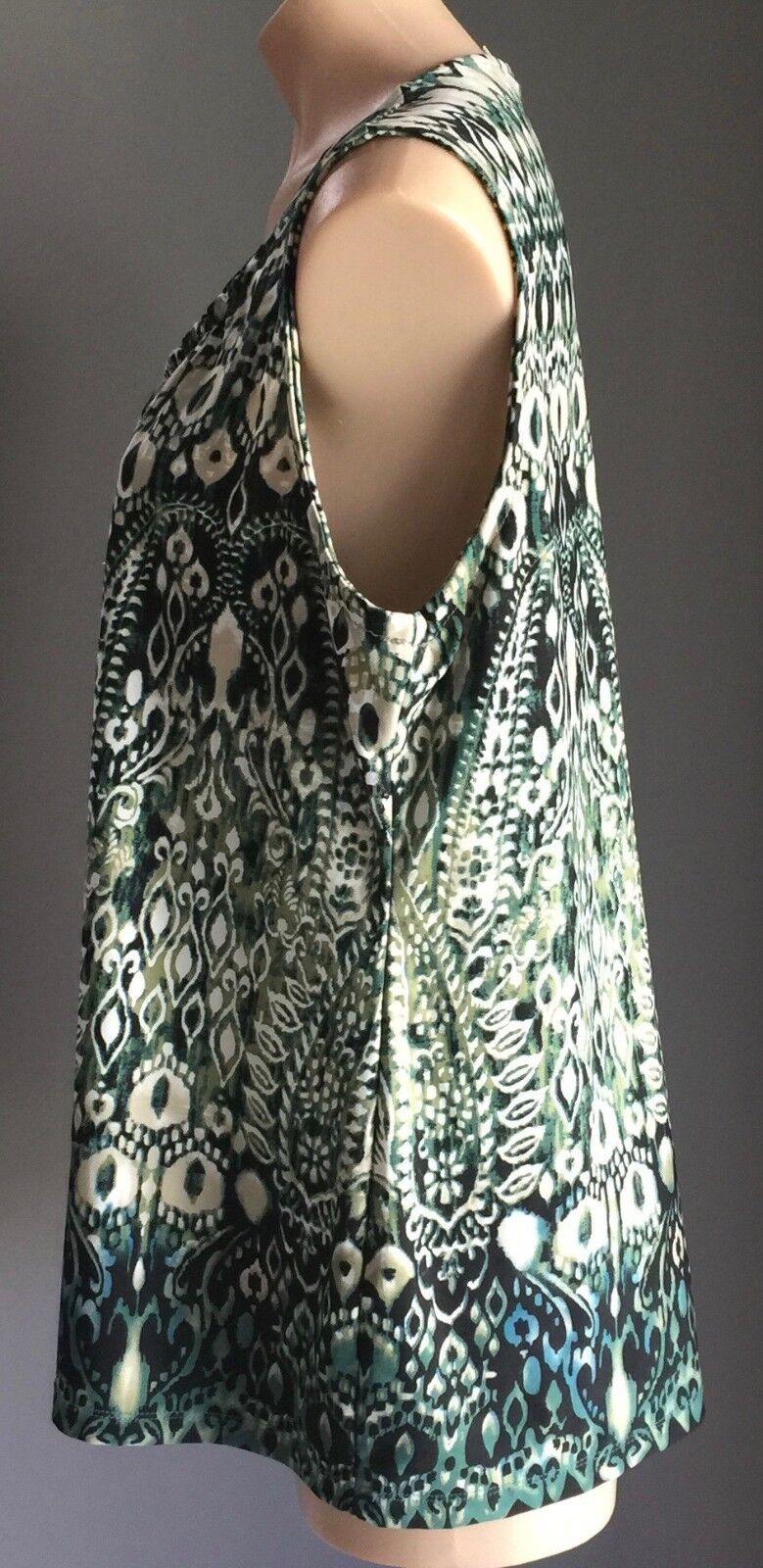 MILLERS Top Tank Green Khaki & White Print Sleeveless Tee Plus Size 18