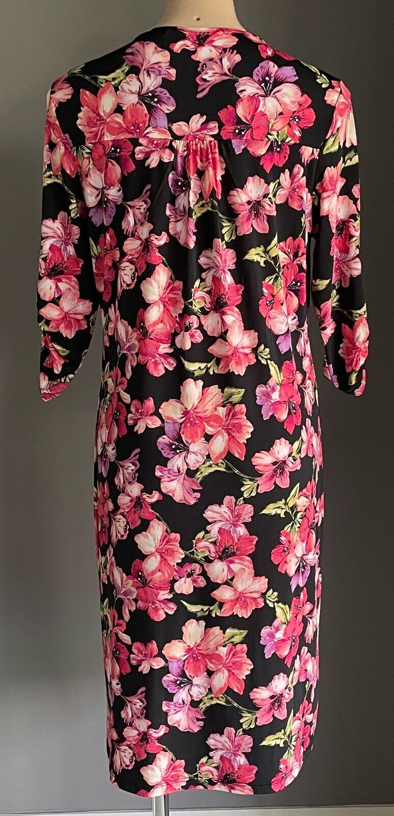 MILLERS WOMAN Dress Midi Black Floral 3/4 Sleeve Stretch Gold Chain Size 10