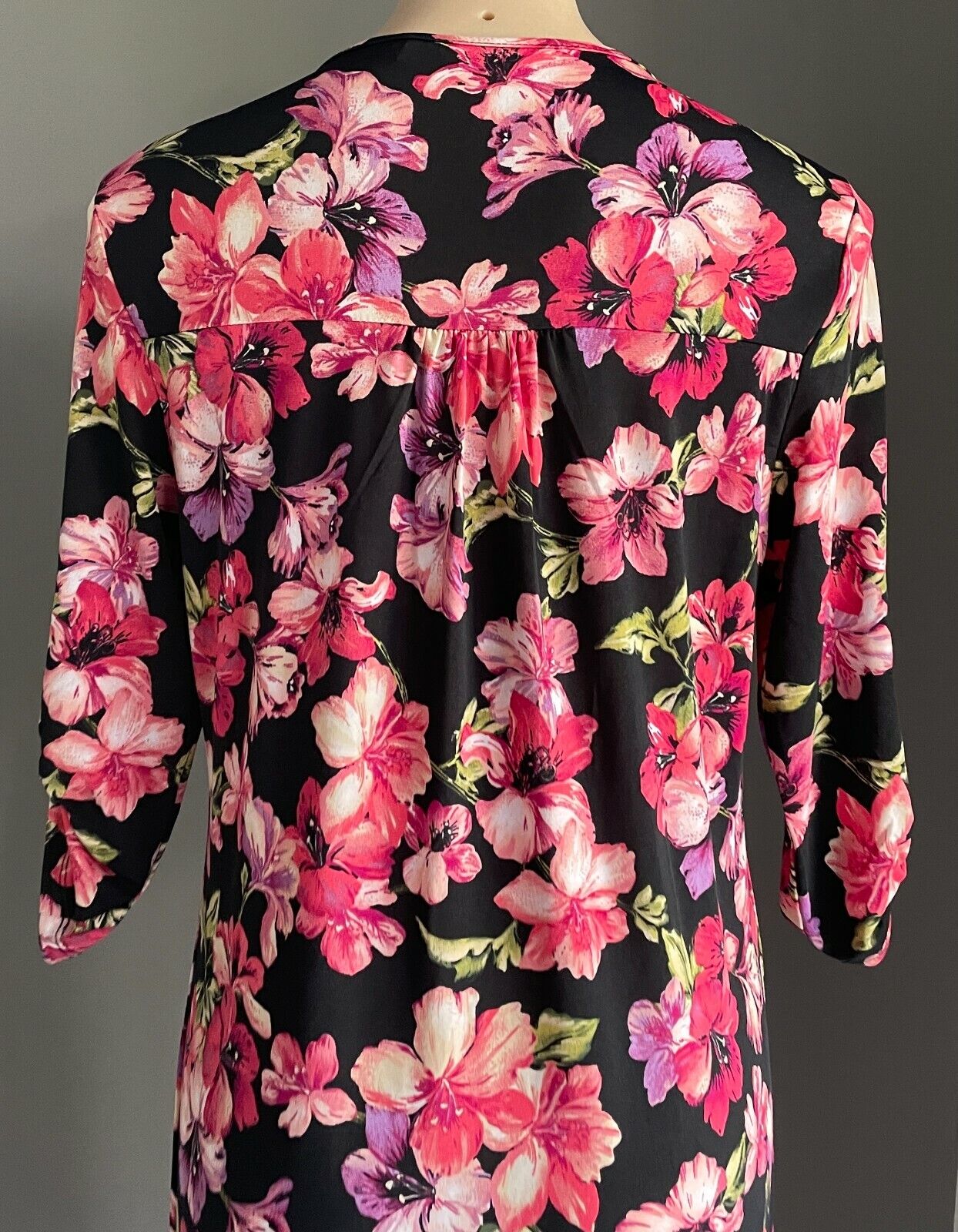 MILLERS WOMAN Dress Midi Black Floral 3/4 Sleeve Stretch Gold Chain Size 10