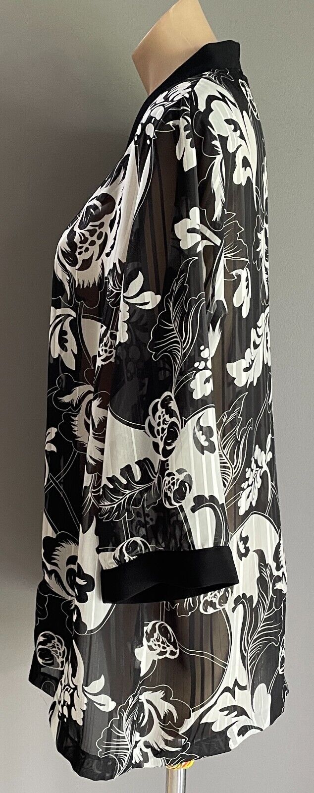 MILLERS Jacket Black White Floral Print 3/4 Sleeve Kimono Size 16 Silver Thread