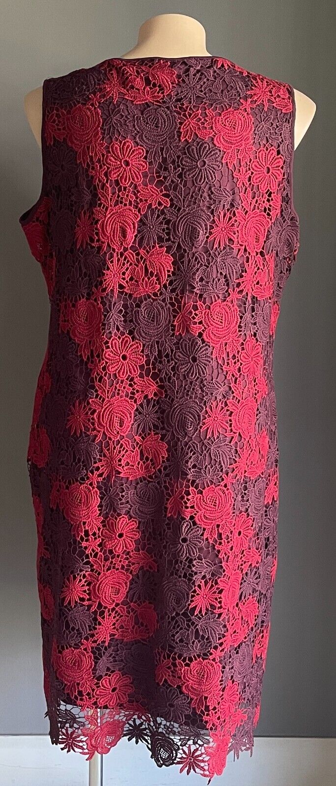MILLERS Dress Burgundy & Aubergine Cut Out Lace Sleeveless Shift Style Size 22
