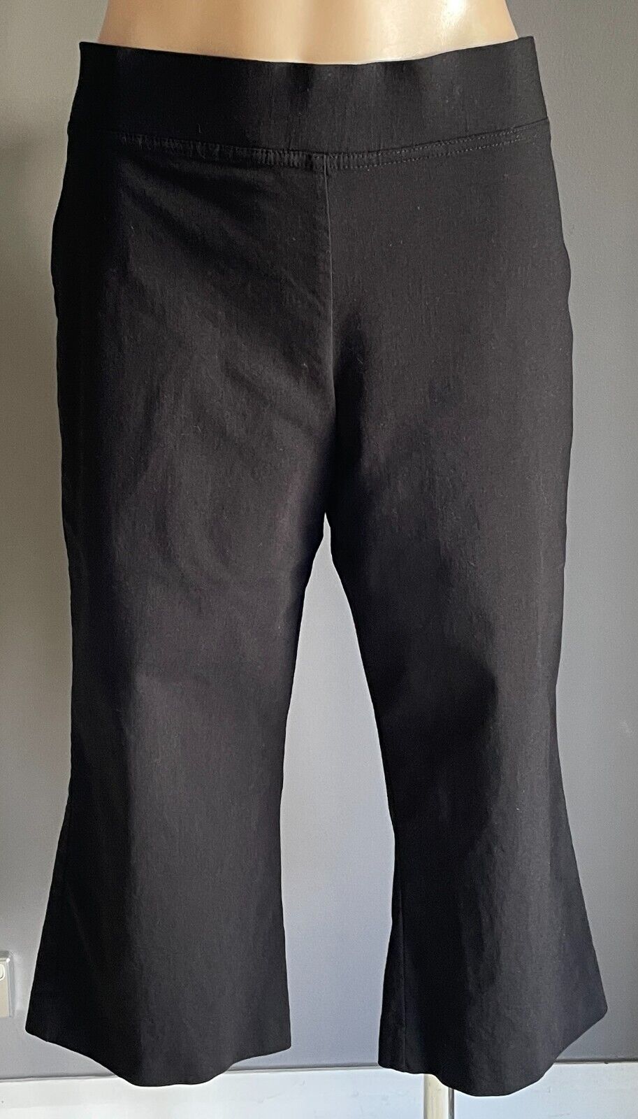 REGATTA PETITES Pants Black Stretch Cropped Size 14 Elastic Waist Straight Leg