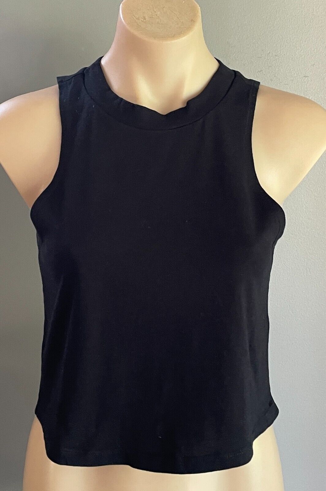 ASOS DESIGN Black Sleeveless Crop Top Size 4 AU 10 Stretch Cotton Fabric NEW