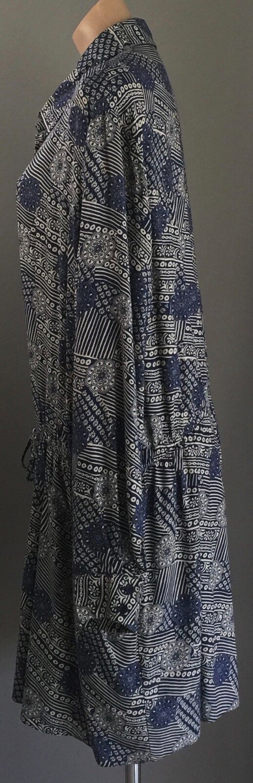 ASOS Romper Blue & Beige Tile Print Long Sleeve Shorts Playsuit Plus Size 26 NEW