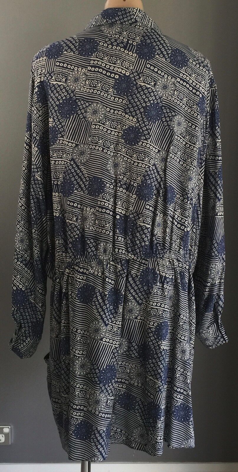 ASOS Romper Blue & Beige Tile Print Long Sleeve Shorts Playsuit Plus Size 26 NEW