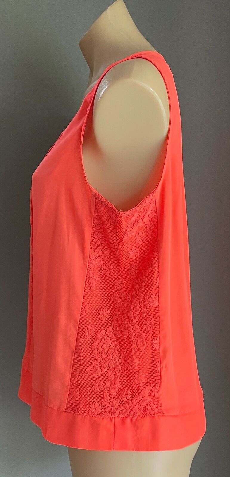 TEMT Cami Top Coral Semi Sheer Sleeveless w Seam Detail & Lace at Sides Size 14
