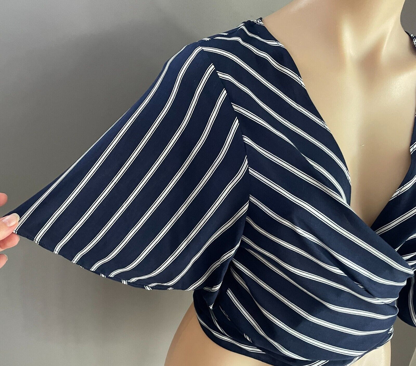 TEMT Top Blue & White Stripe Tie Front Blouse Sz XL 12 Short Flutter Sleeve NEW