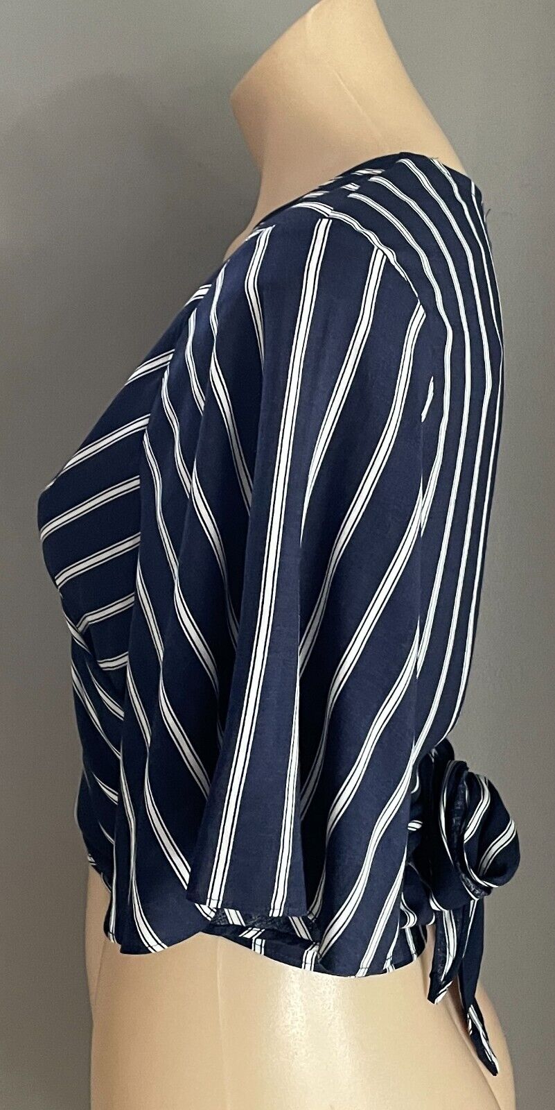 TEMT Top Blue & White Stripe Tie Front Blouse Sz XL 12 Short Flutter Sleeve NEW