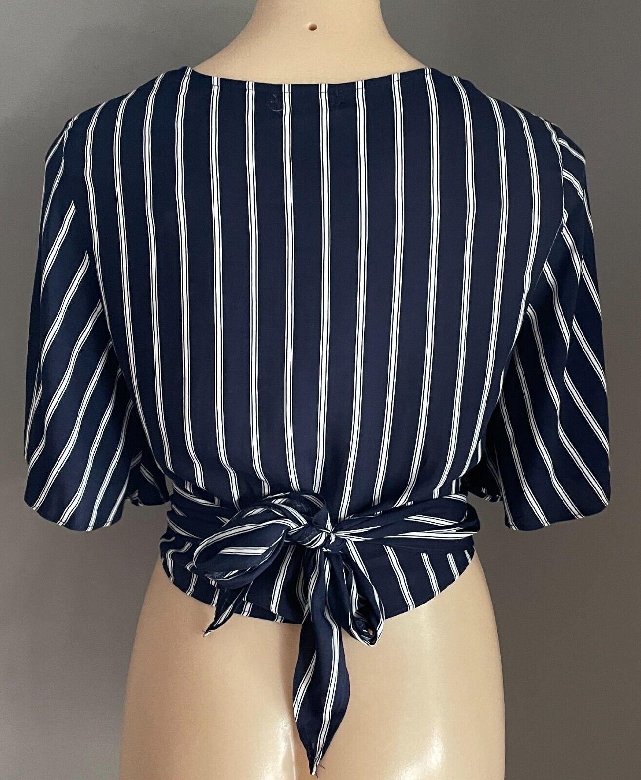 TEMT Top Blue & White Stripe Tie Front Blouse Sz XL 12 Short Flutter Sleeve NEW