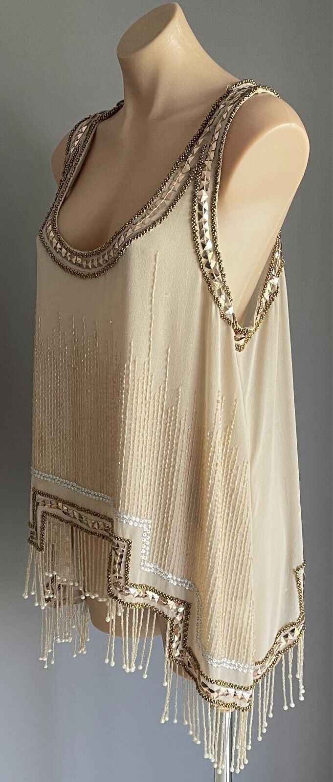 TEMT Top Beige Beaded Pearl Stud Size 14 Hanging Beads Notched Hem Flapper 20s