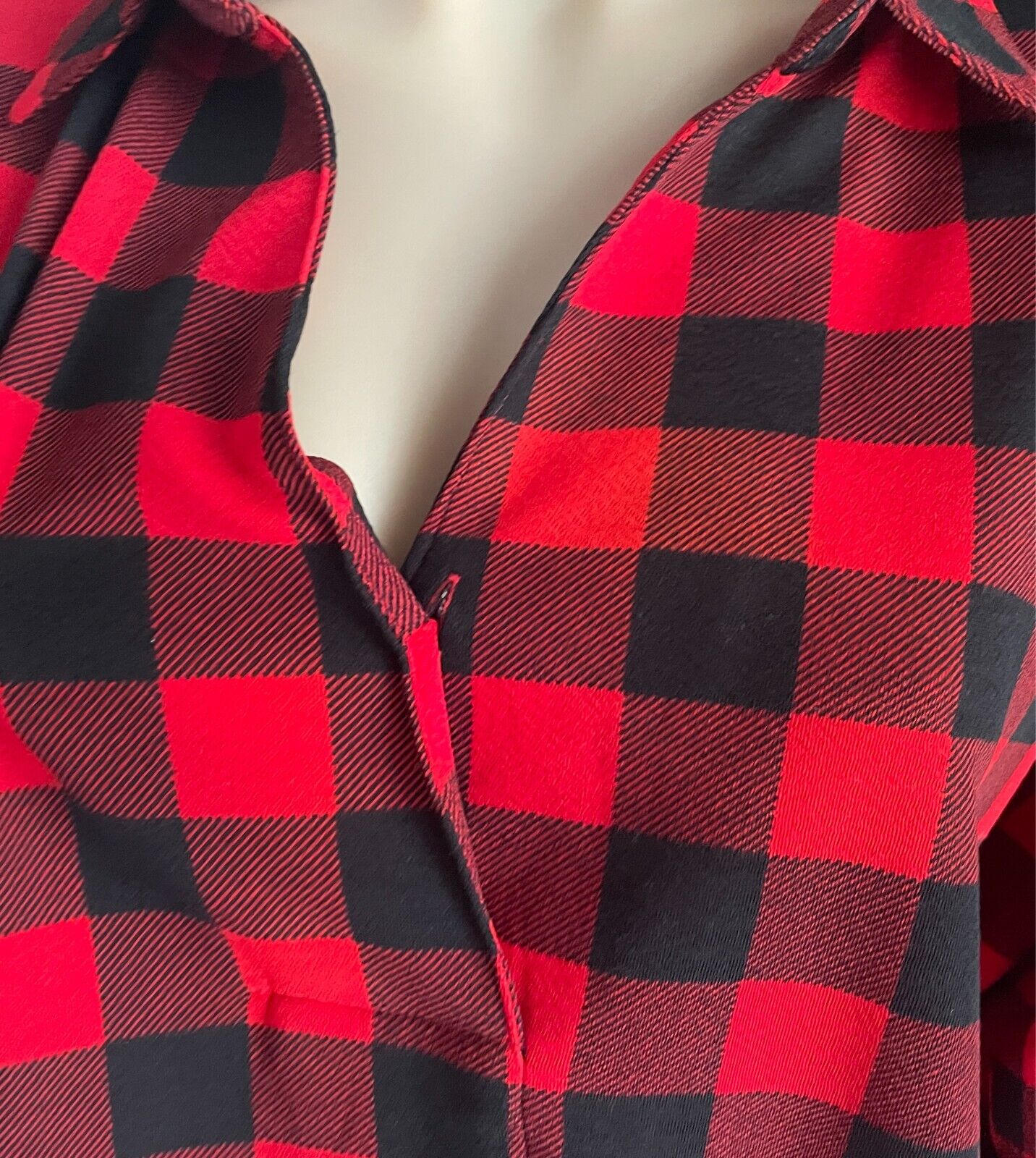 TEMT Top Red & Black Hi-Lo Hem Size S M 10 12 Adjustable Sleeves Relaxed Stretch