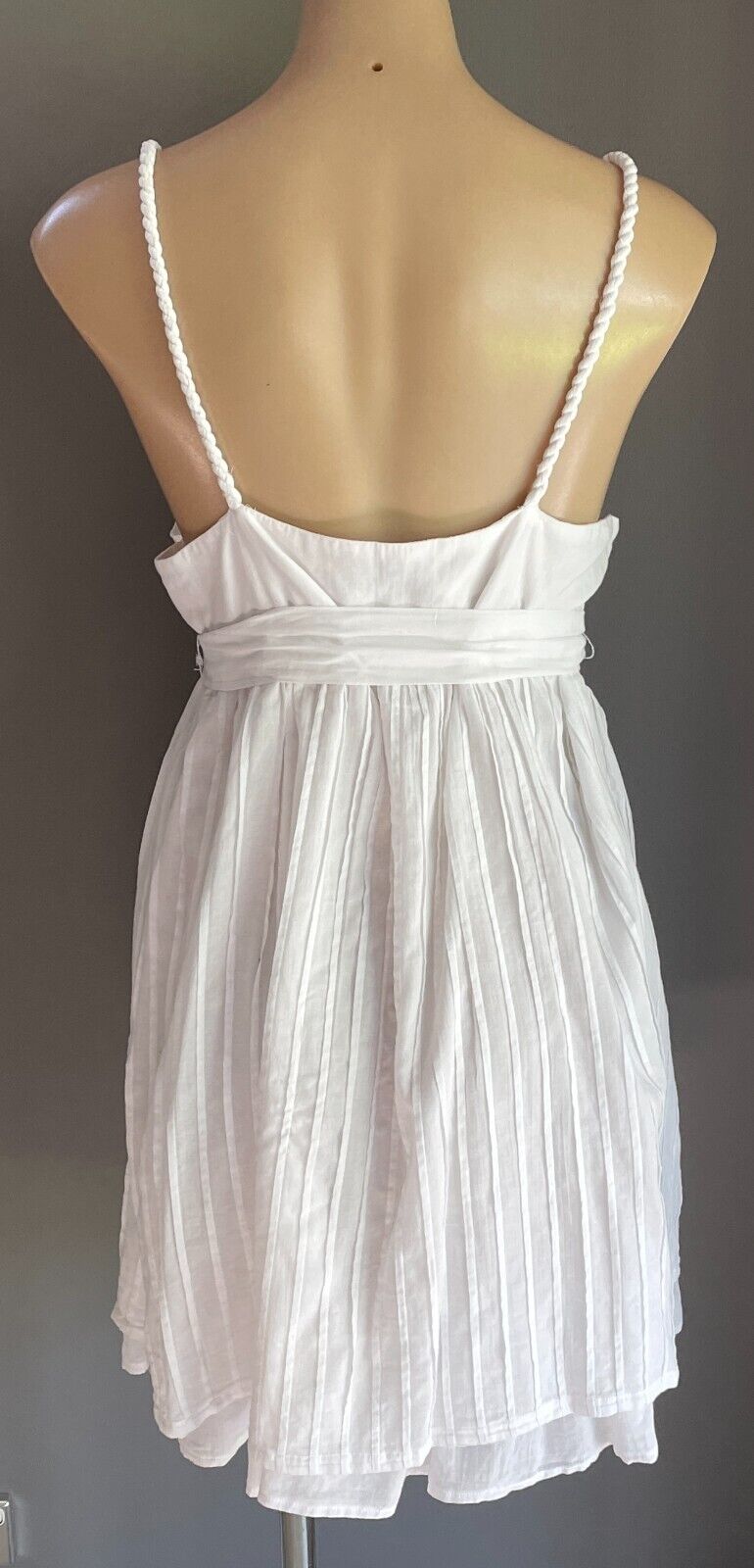 GIRL XPRESS  Dress White Cotton BabydollLined Size 18 Waist Tie Pin Tuck Detail