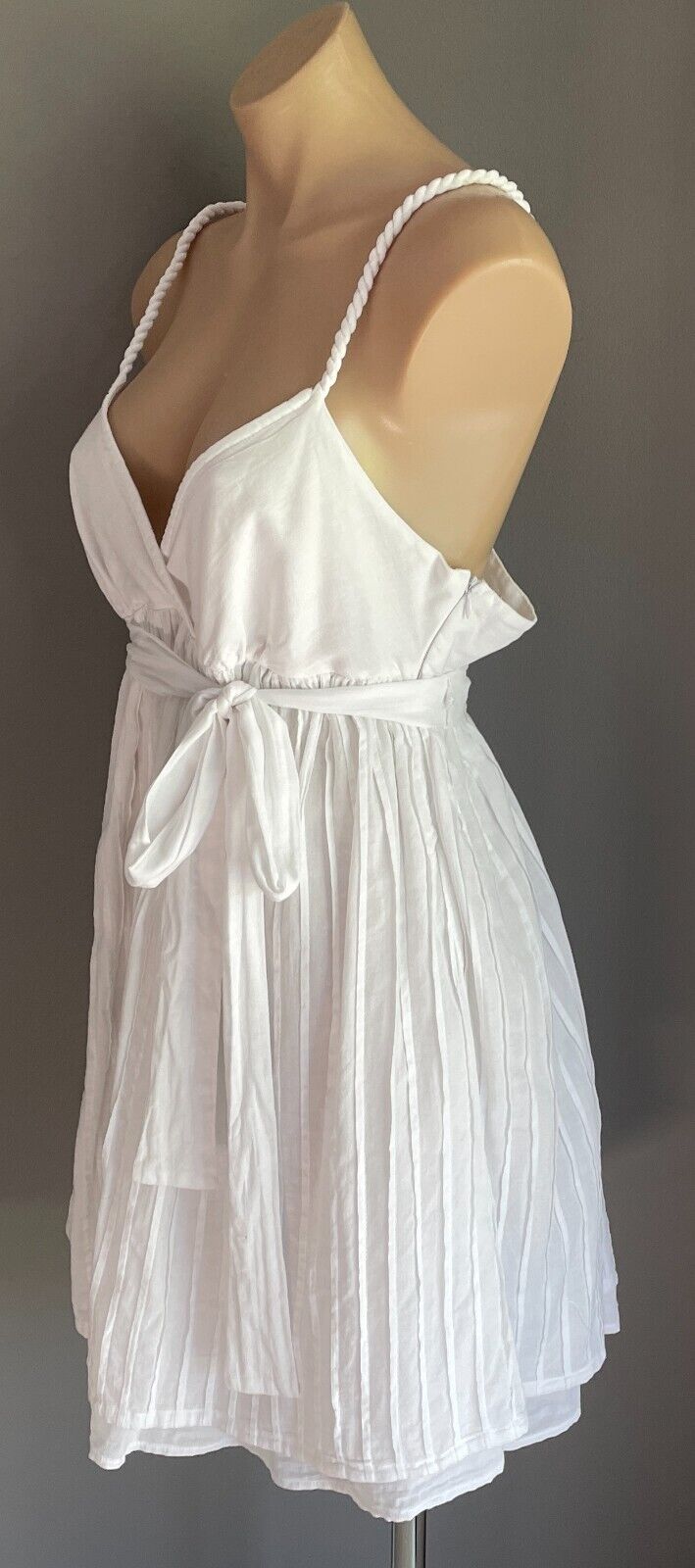 GIRL XPRESS  Dress White Cotton BabydollLined Size 18 Waist Tie Pin Tuck Detail