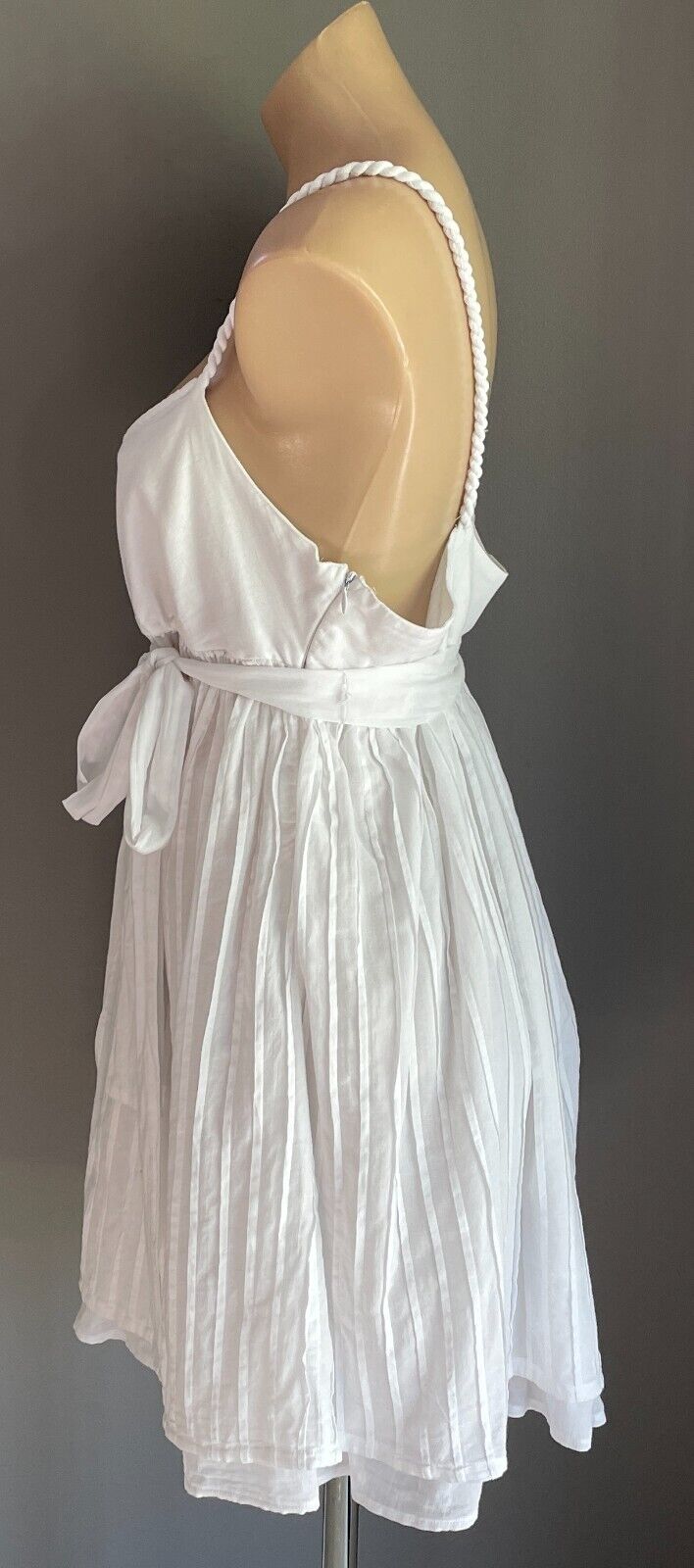 GIRL XPRESS  Dress White Cotton BabydollLined Size 18 Waist Tie Pin Tuck Detail