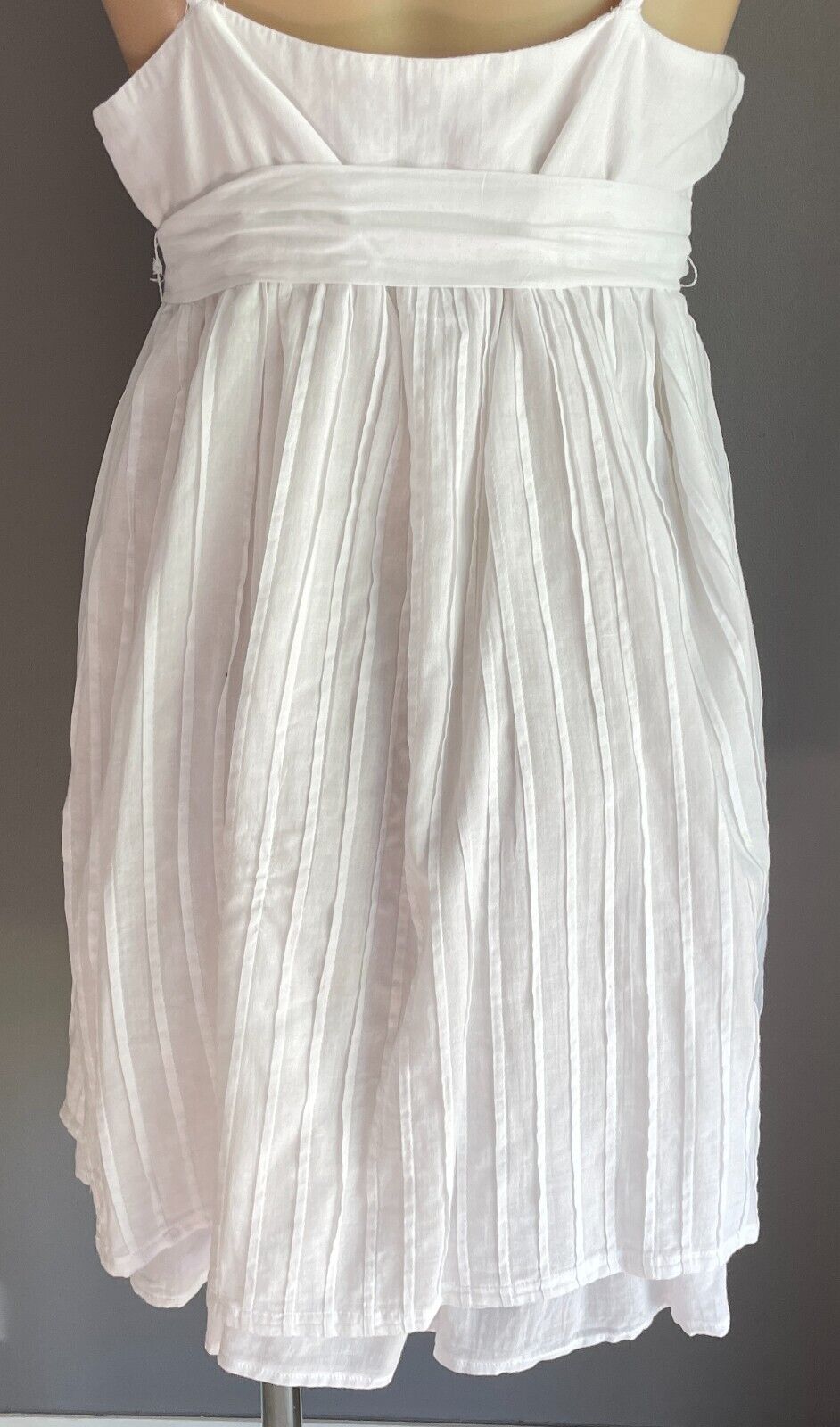 GIRL XPRESS  Dress White Cotton BabydollLined Size 18 Waist Tie Pin Tuck Detail