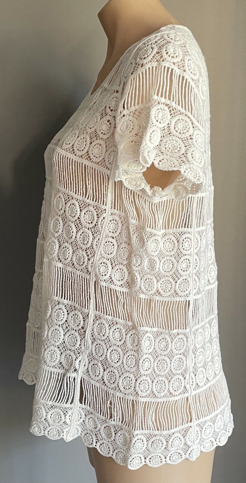 JUST JEANS Lace Top White Short Sleeve Crochet Look Knit Size M 12