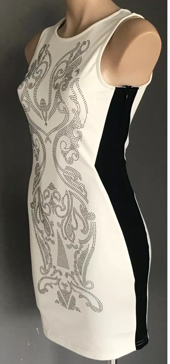 CHICABOOTI  Bodycon Dress Sleeveless Stretch Black Studs White Black Trim M 10