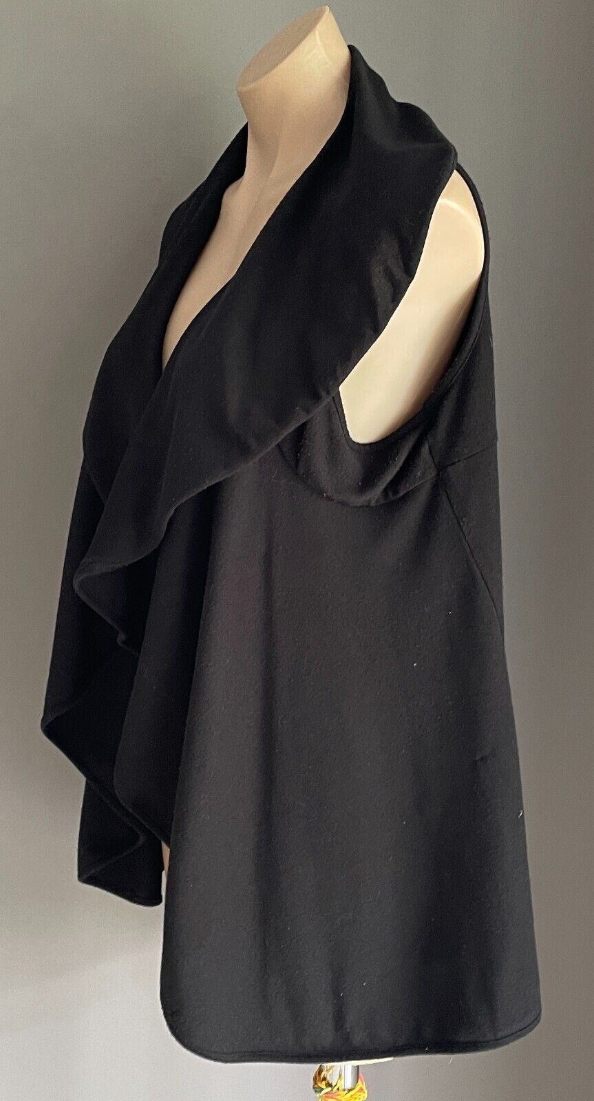 CHICABOOTI Drape Jacket Black Size 12 Sleeveless Jersey Knit Stretch Fabric