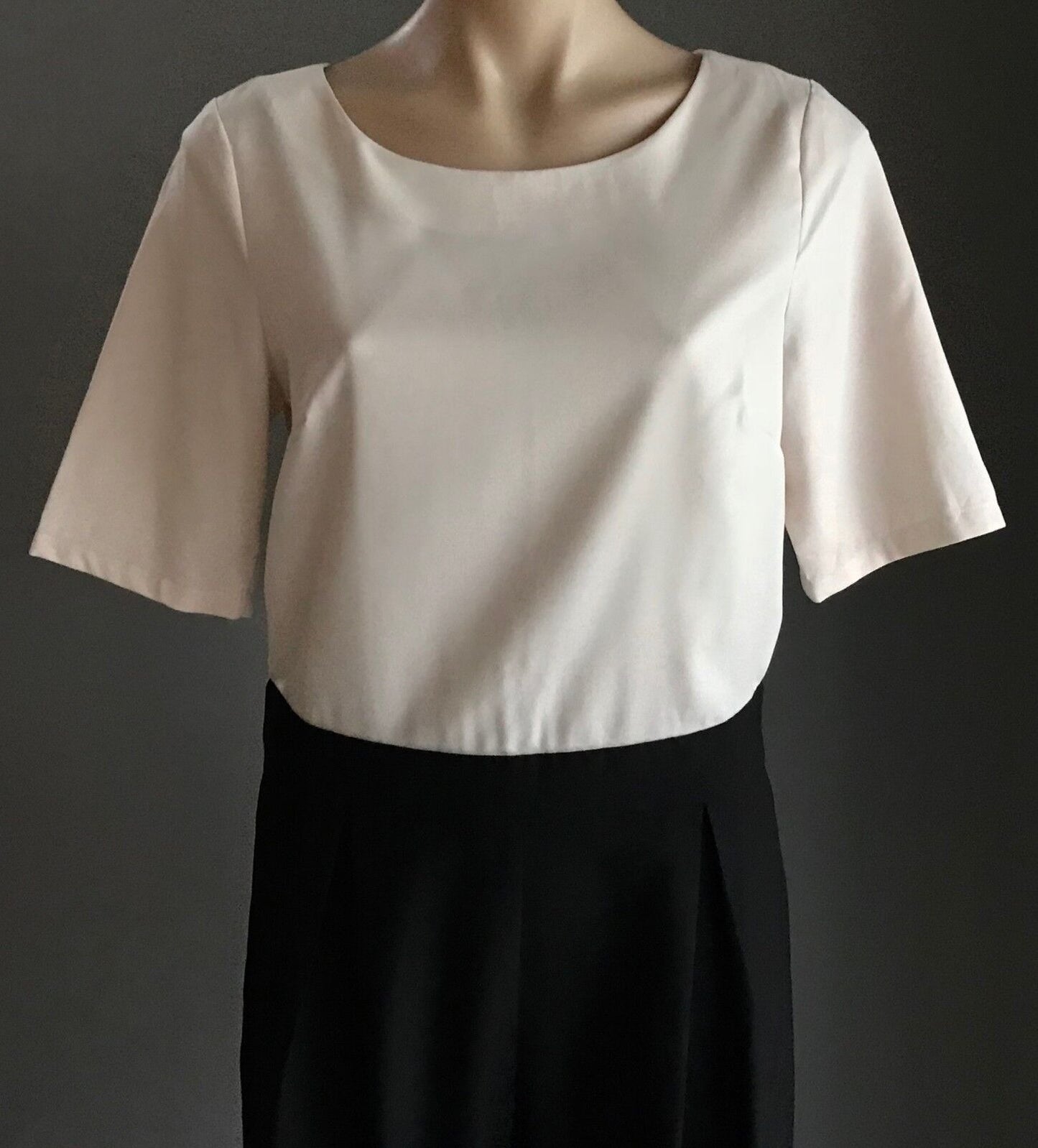 ATMOS & HERE Jumpsuit Size 10 One Piece Ivory & Black Short Sleeve Crop Pantsuit