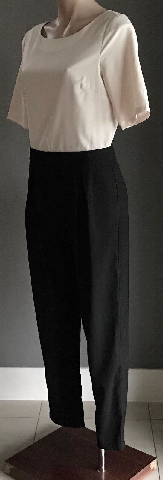 ATMOS & HERE Jumpsuit Size 10 One Piece Ivory & Black Short Sleeve Crop Pantsuit