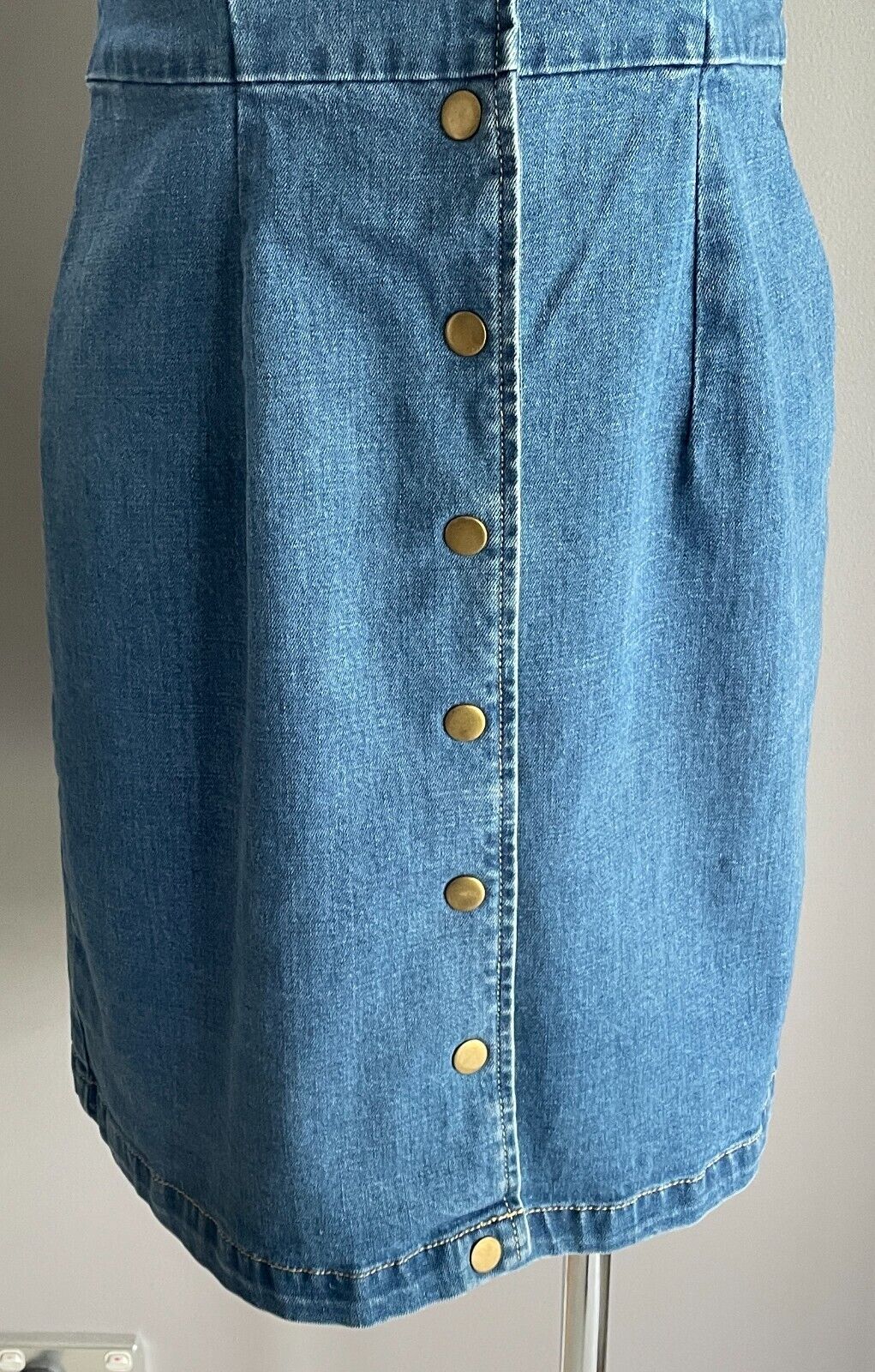 ATMOS & HERE Dress Mid Blue Denim Press Studs Adjustable Straps Scoop Size 10