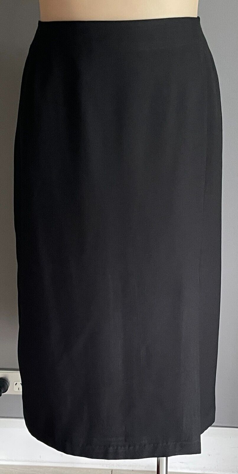 TARGET Skirt Black Straight Midi Partial Elastic Waist Size 18 Slit Front NEW