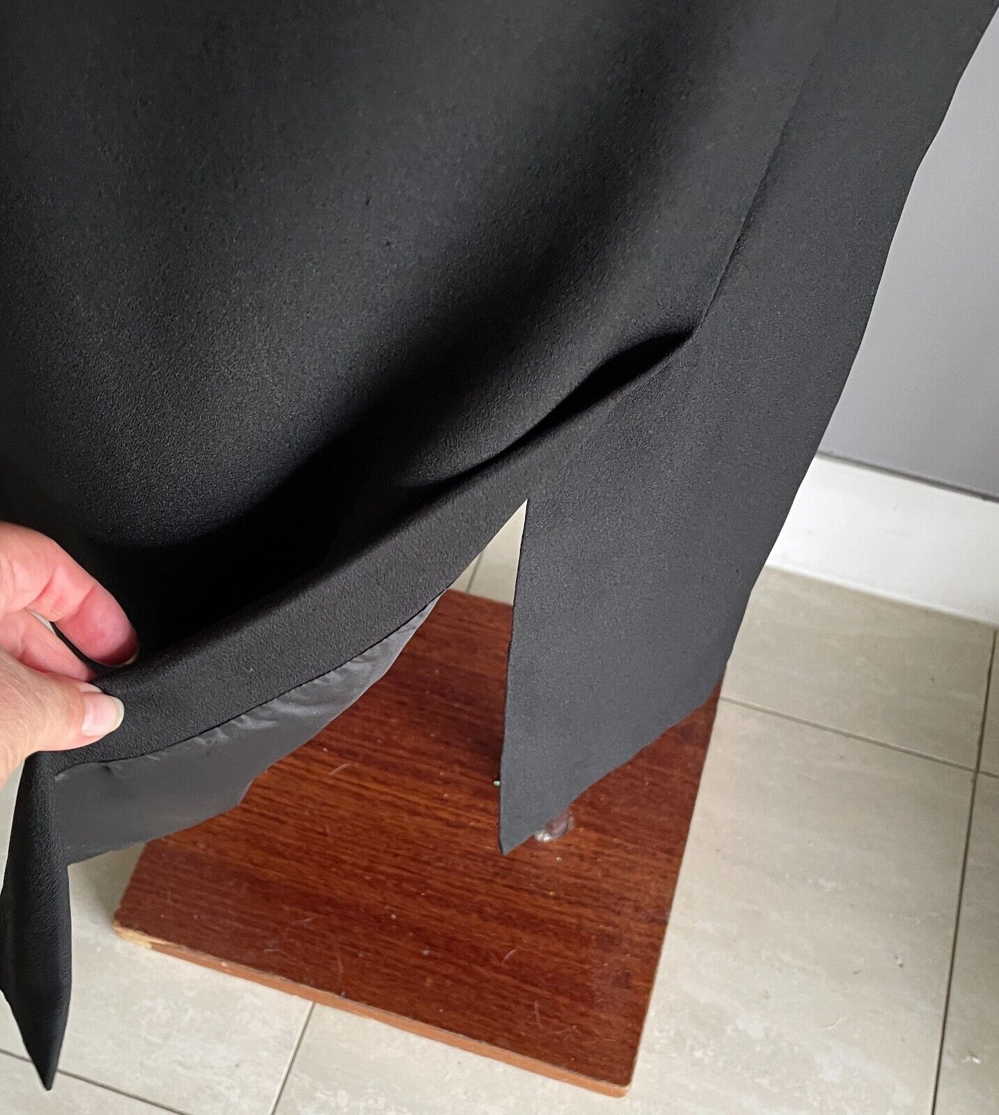 TARGET Skirt Black Straight Midi Partial Elastic Waist Size 18 Slit Front NEW