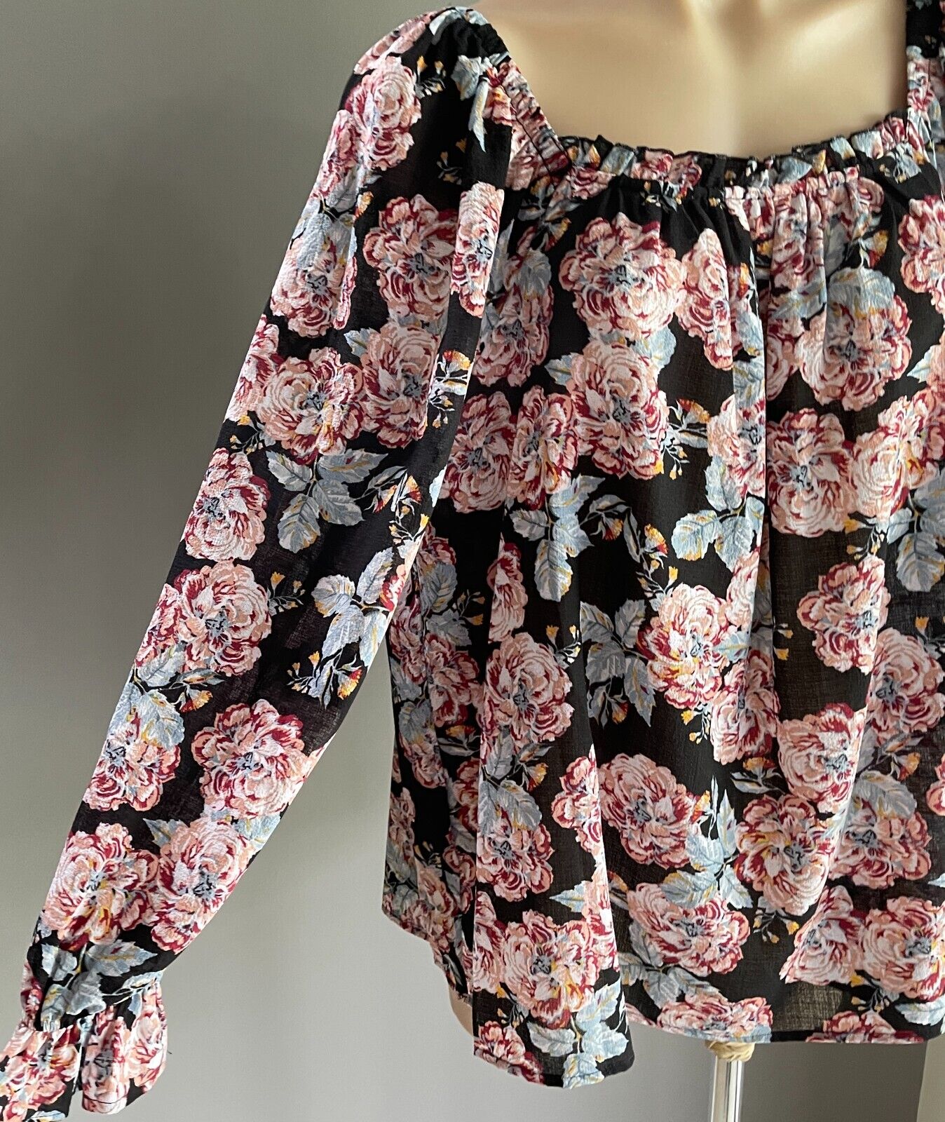 TARGET Peasant Top Black Floral Square Neck Long Elastic Cuff  Blouse Size 18