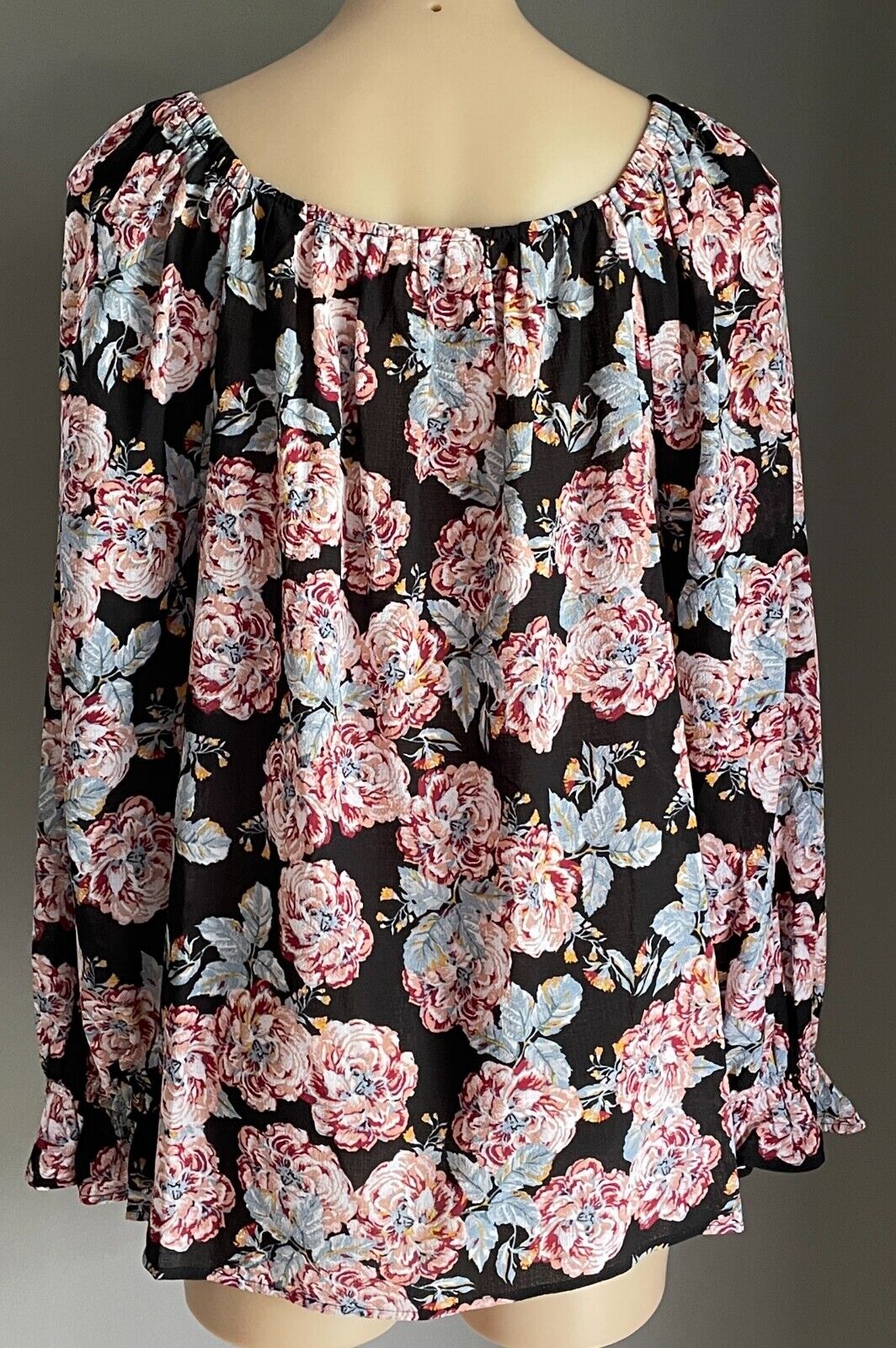 TARGET Peasant Top Black Floral Square Neck Long Elastic Cuff  Blouse Size 18