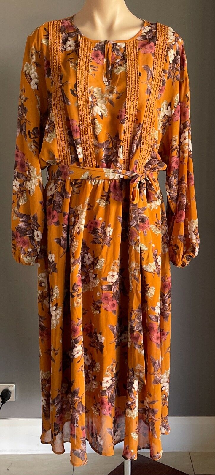 TARGET Dress Midi Orange Floral Elastic Waist w Tie 3/4 Sleeve Size 18 NEW