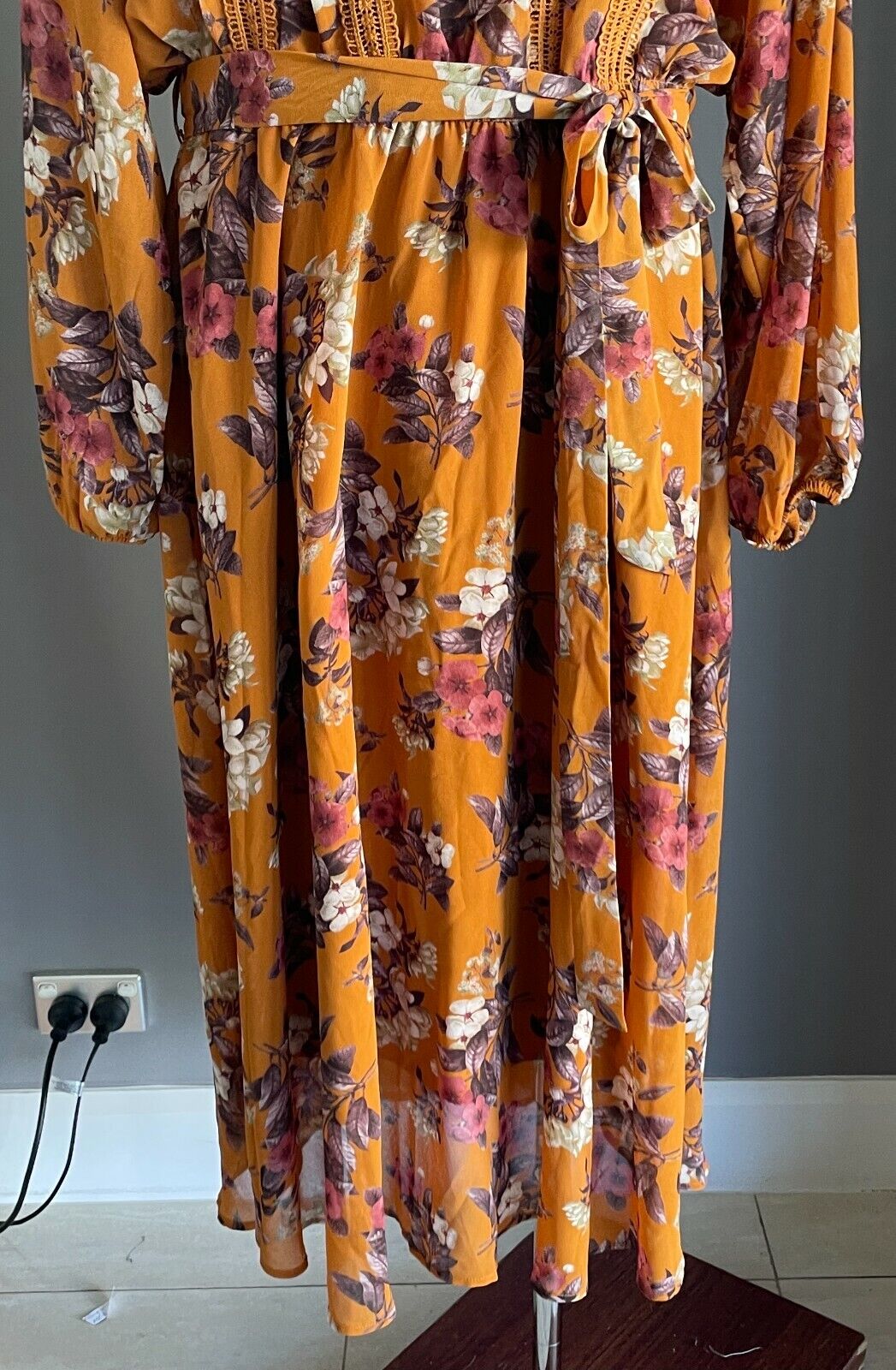 TARGET Dress Midi Orange Floral Elastic Waist w Tie 3/4 Sleeve Size 18 NEW