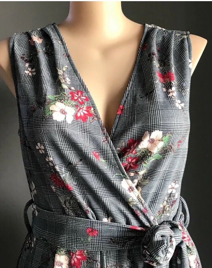 BOOHOO+ Jumpsuit Black White Check Floral Print Sleeveless Wide Leg Plus Size 20