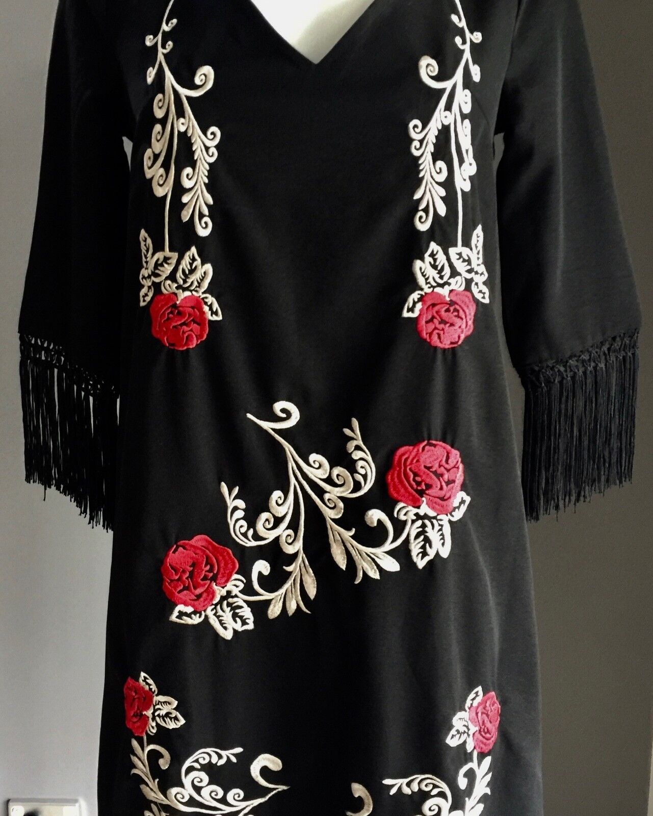 BOOHOO Allie Dress Embroidered Tassel Black Red & White 3/4 Sleeve Size 8 NEW