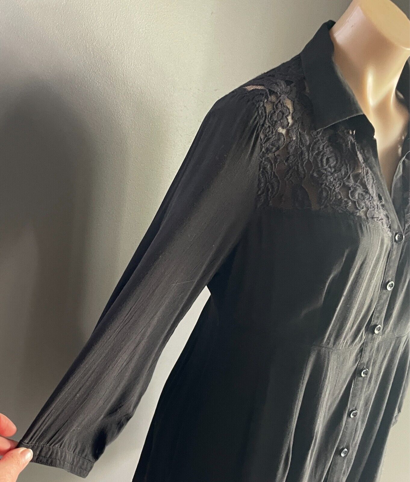 PING PONG Top Black Blouse Button Front Size 12 Lace Trim 3/4 Adjustable Sleeves