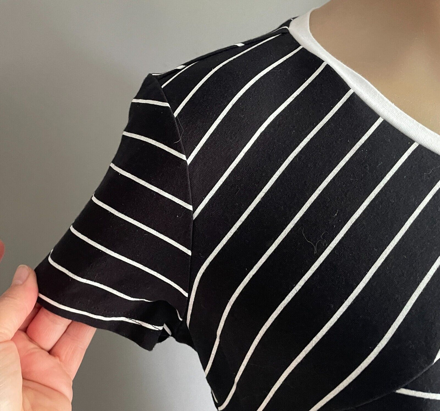 MISS SHOP T-Shirt Dress Black & White Stripe Cap Sleeve Below Knee Size 12 NEW