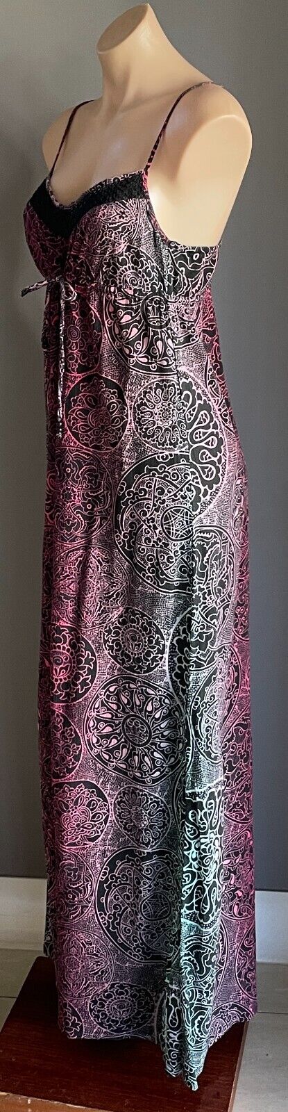 BILLABONG Maxi Dress Shades of Pink Green Black  Print Sleeveless Ladies Size 10