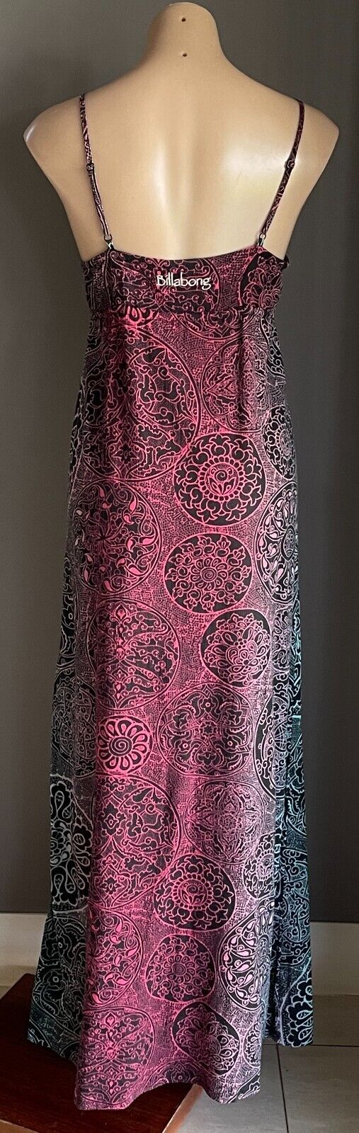 BILLABONG Maxi Dress Shades of Pink Green Black  Print Sleeveless Ladies Size 10