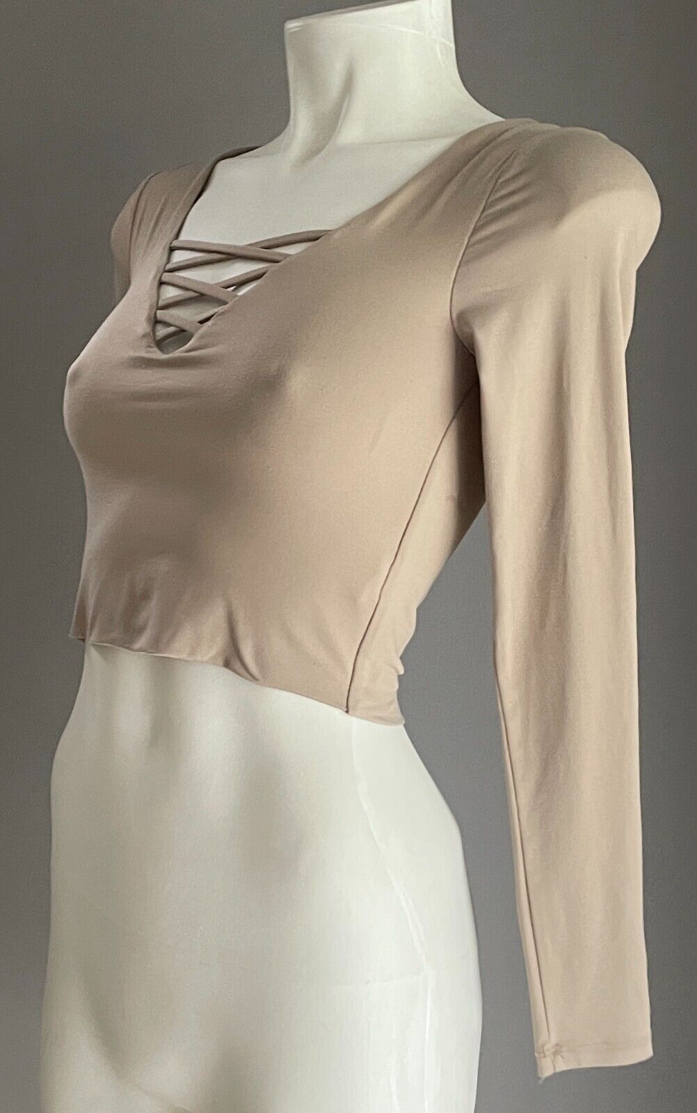 SUPRE Mocha Crop Top Long Sleeve Smooth Stretch Fabric Criss Cross Size XS 8