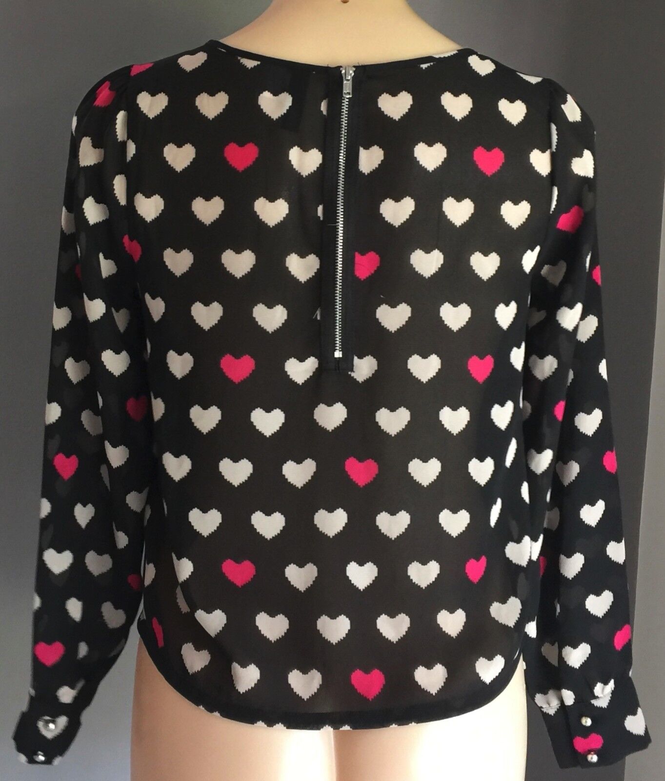 DIVIDED by H&M Top Hearts Print Sheer Long Sleeve Silver Zip Top Size 8 10 NEW